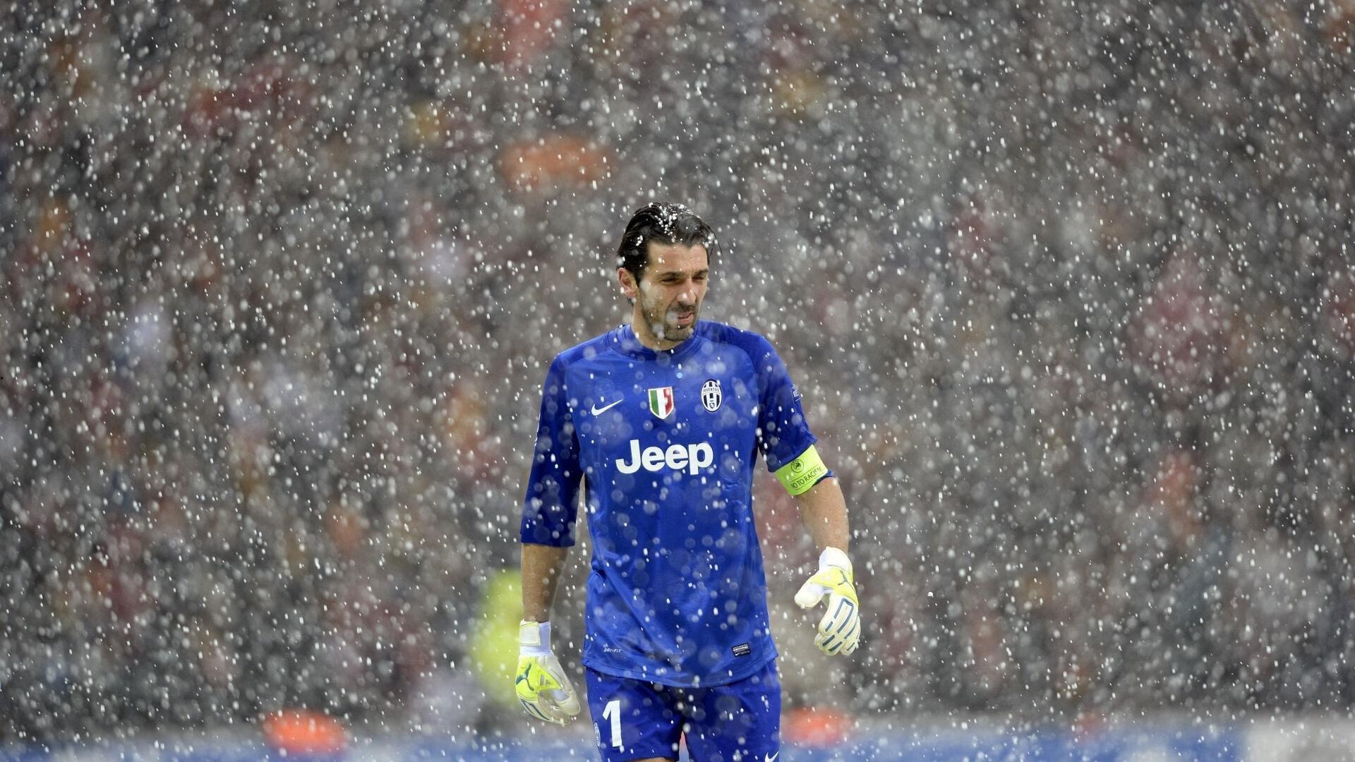 ayx|蓝黑军团主场大捷登顶意甲 国际米兰3-1力克博洛尼亚展现冠军相