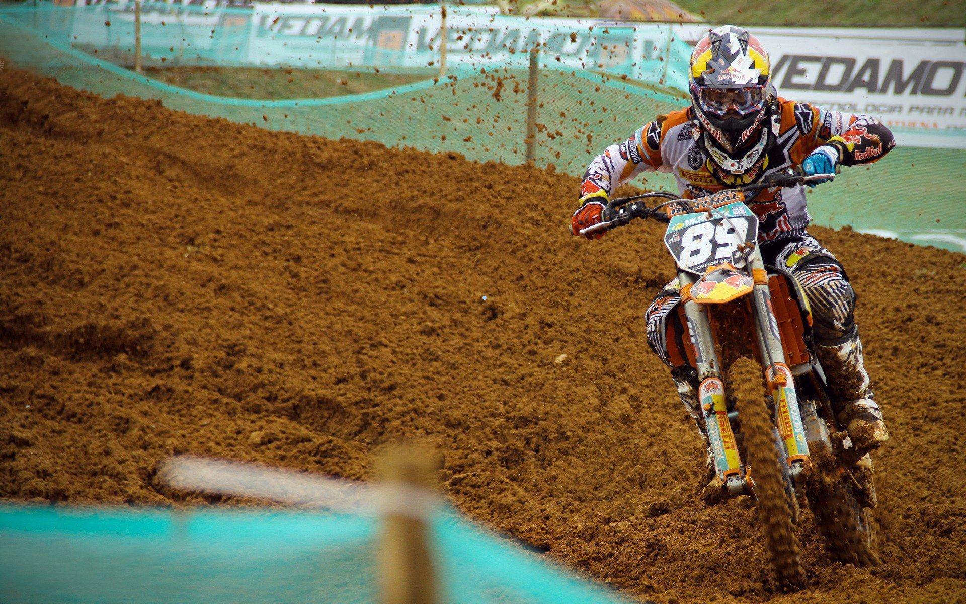 意甲争冠保级双线激战，国米主场强势出击，莱切残阵逆境求存