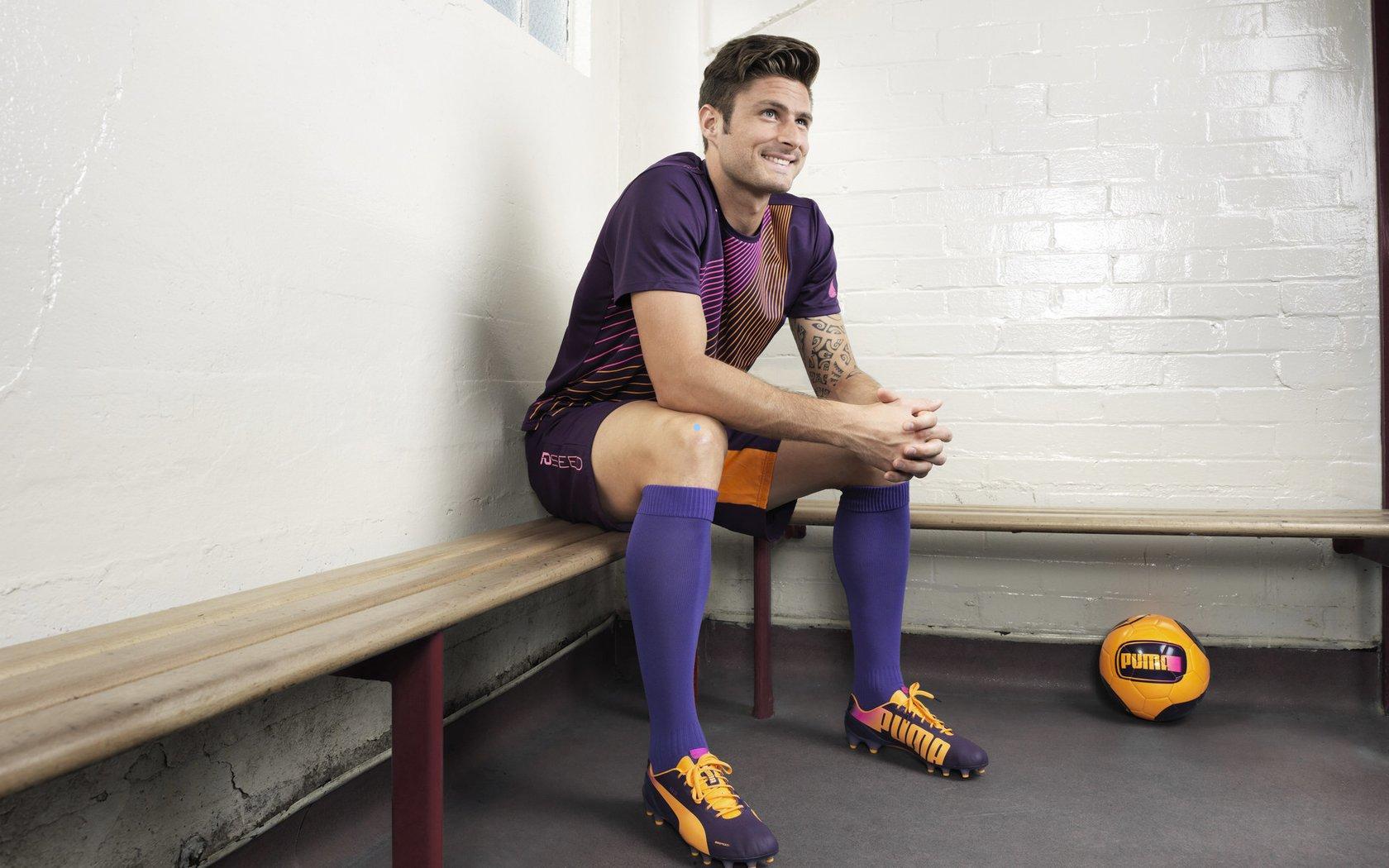 莫雷托爆料福法纳矢志留驻米兰，卡马尔达伤情加剧引发球队担忧